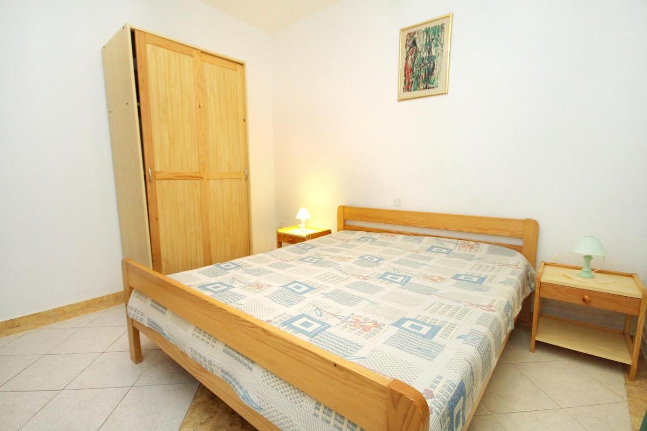 Apartment Novalja 9334D מראה חיצוני תמונה