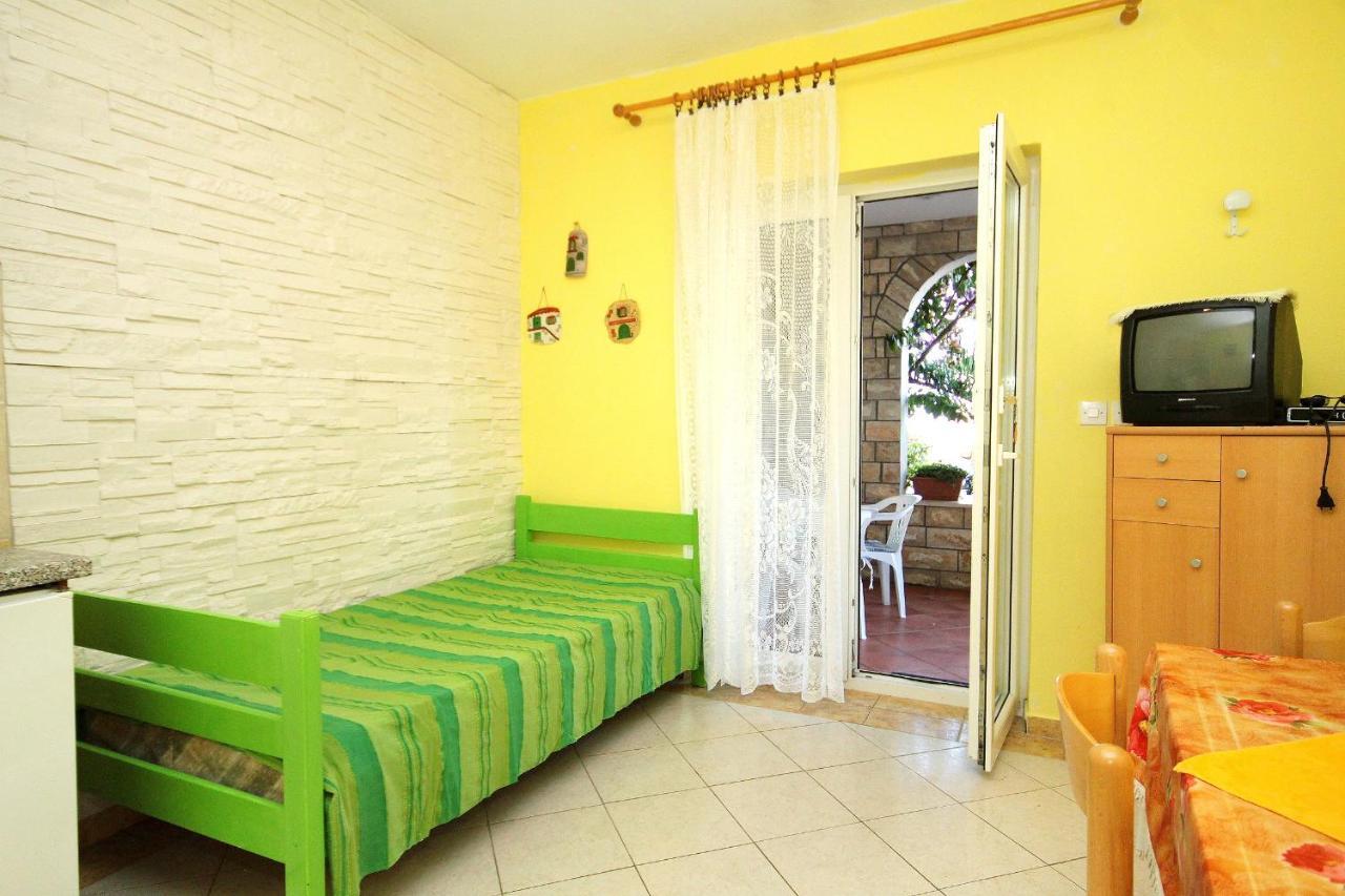 Apartment Novalja 9334D מראה חיצוני תמונה